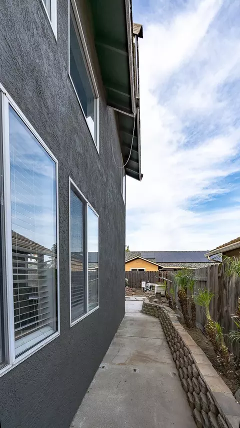 Exterior - 707 Chenin Blanc Dr, Manteca, CA 95337 photo 3 of 8