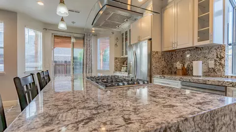 Kitchen - 707 Chenin Blanc Dr, Manteca, CA 95337 photo 3 of 4
