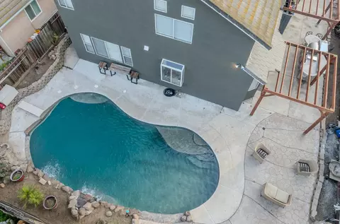 Exterior - 707 Chenin Blanc Dr, Manteca, CA 95337 photo 8 of 8