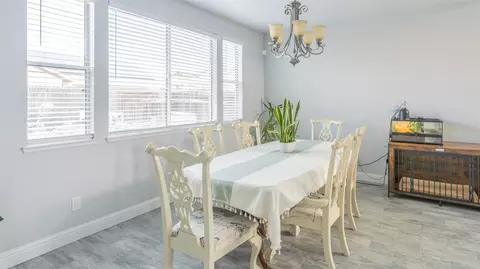 Dining - 707 Chenin Blanc Dr, Manteca, CA 95337 photo 2 of 4