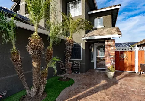 Exterior - 707 Chenin Blanc Dr, Manteca, CA 95337 photo 2 of 8
