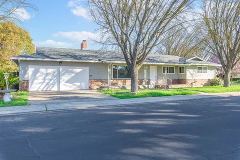Exterior - 1713 Wolverine Way, Modesto, CA 95355 photo 2 of 6
