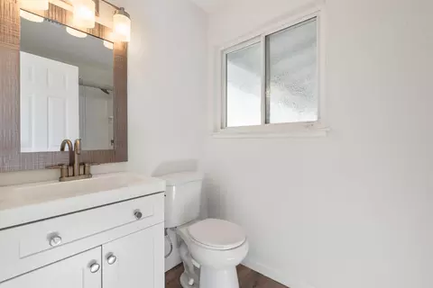 Bath - 1713 Wolverine Way, Modesto, CA 95355 photo 2 of 2