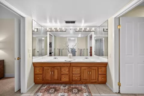 Bath - 80 Riverknoll Pl, Carmichael, CA 95608 photo 9 of 9