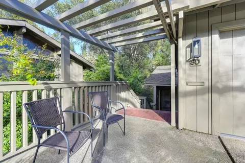 Exterior - 80 Riverknoll Pl, Carmichael, CA 95608 photo 2 of 20