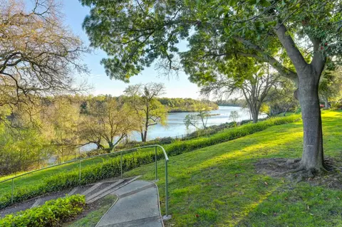 View/Area - 80 Riverknoll Pl, Carmichael, CA 95608 photo 1 of 2