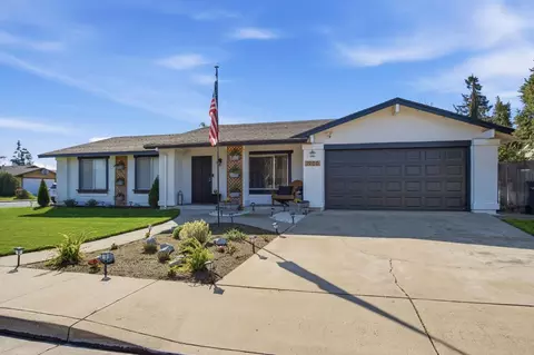 1900 Joett Dr, Turlock, CA 95380 photo 2