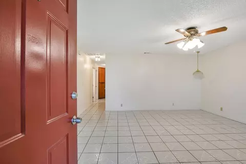 207 Park Ave, Manteca, CA 95337 photo 9