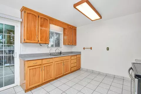 207 Park Ave, Manteca, CA 95337 photo 7