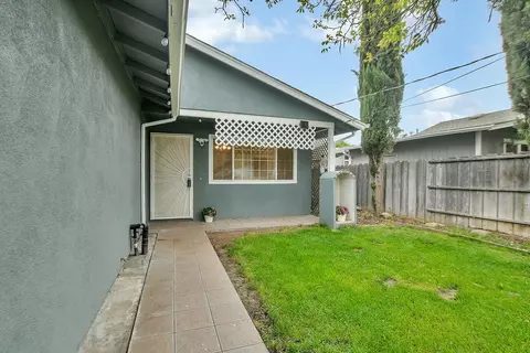 207 Park Ave, Manteca, CA 95337 photo 2