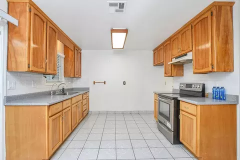 207 Park Ave, Manteca, CA 95337 photo 6