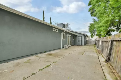 207 Park Ave, Manteca, CA 95337 photo 20