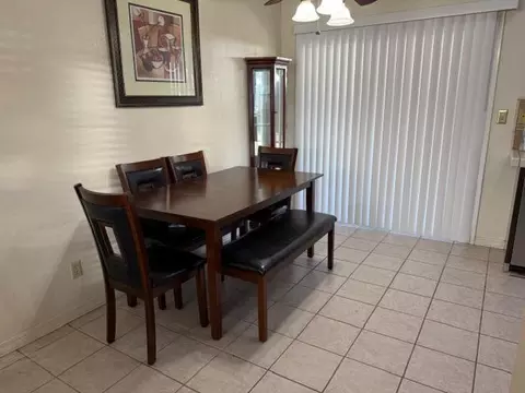 Dining - 3000 Tigerlilly Ct, Modesto, CA 95350 photo 1 of 2