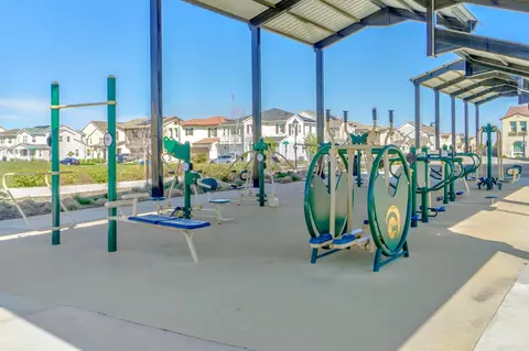 View/Area - 1661 Spring St #443, Davis, CA 95616 photo 11 of 12