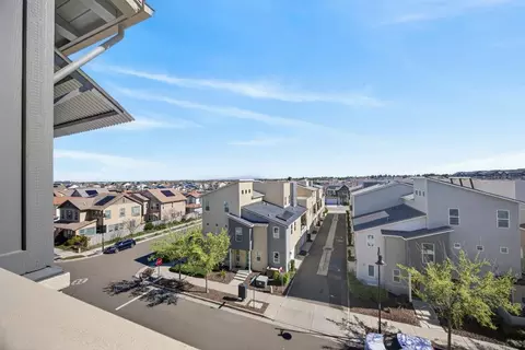 View/Area - 1661 Spring St #443, Davis, CA 95616 photo 1 of 12