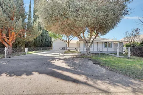 Exterior - 5664 Riverside Dr, Olivehurst, CA 95961 photo 4 of 18