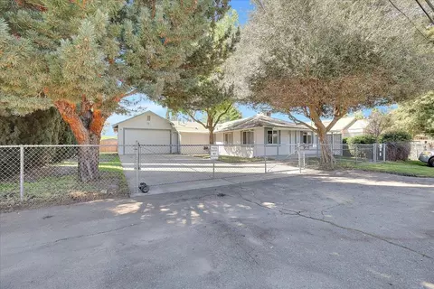 Exterior - 5664 Riverside Dr, Olivehurst, CA 95961 photo 3 of 18