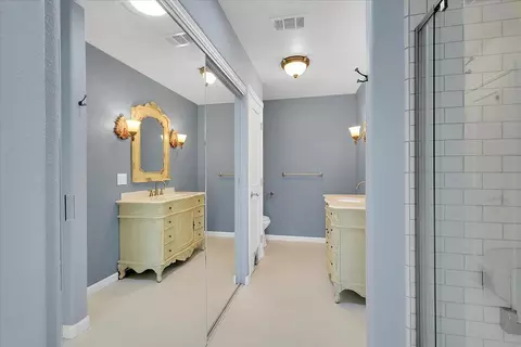 Bath - 5664 Riverside Dr, Olivehurst, CA 95961 photo 4 of 7