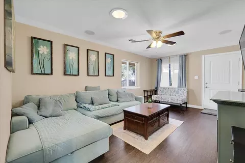 Living - 5664 Riverside Dr, Olivehurst, CA 95961 photo 2 of 2