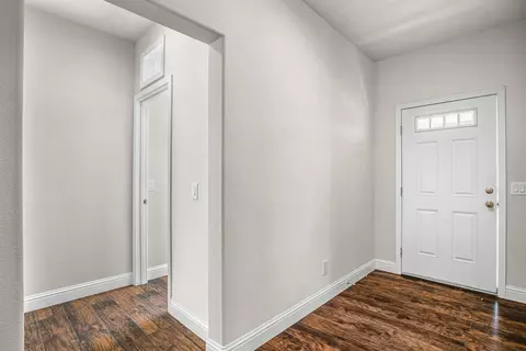 Entry Way - 3570 Stagecoach Rd, Copperopolis, CA 95228 photo 2 of 4