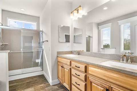 Bath - 3570 Stagecoach Rd, Copperopolis, CA 95228 photo 1 of 3
