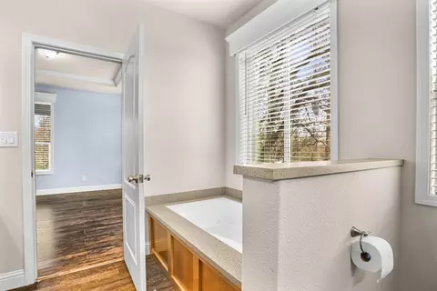 Bath - 3570 Stagecoach Rd, Copperopolis, CA 95228 photo 2 of 3
