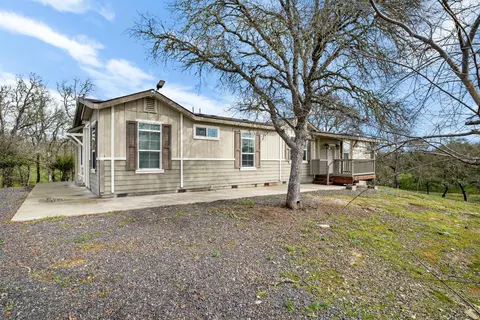 Exterior - 3570 Stagecoach Rd, Copperopolis, CA 95228 photo 2 of 16