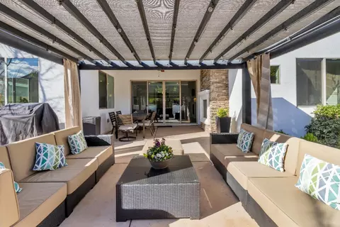 Exterior - 2942 Laredo Dr, Rocklin, CA 95765 photo 6 of 8