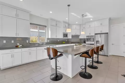 Kitchen - 2942 Laredo Dr, Rocklin, CA 95765 photo 2 of 3