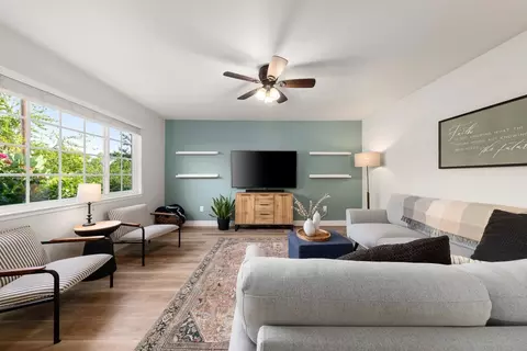 Living - 5417 Edgerly Way, Carmichael, CA 95608 photo 2 of 10