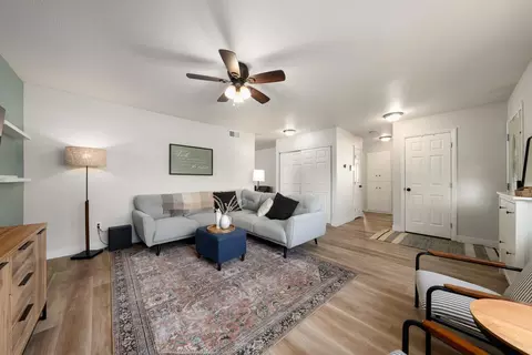 Living - 5417 Edgerly Way, Carmichael, CA 95608 photo 4 of 10