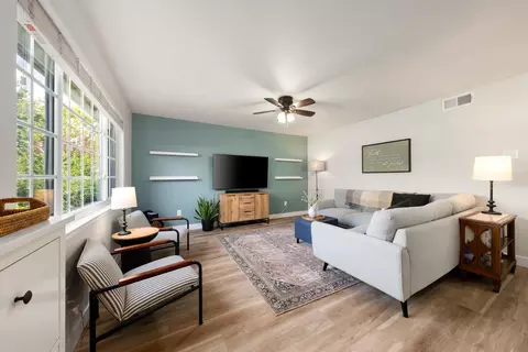 Living - 5417 Edgerly Way, Carmichael, CA 95608 photo 1 of 10