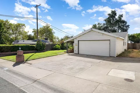 Exterior - 5417 Edgerly Way, Carmichael, CA 95608 photo 2 of 11