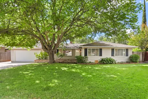 6201 Eastmont Ct, Carmichael, CA 95608