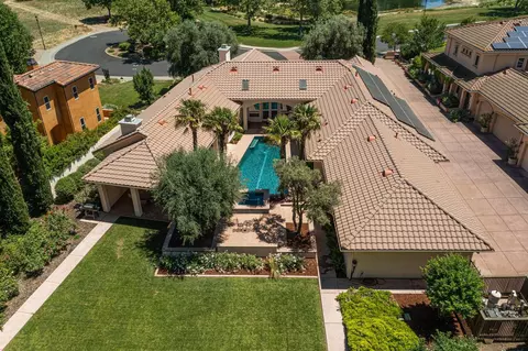 View/Area - 3117 Northfield Ct, Davis, CA 95616 photo 3 of 10