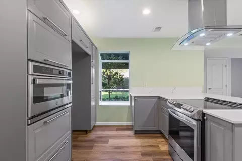 4826 Garden Homes Pl, Elk Grove, CA 95758