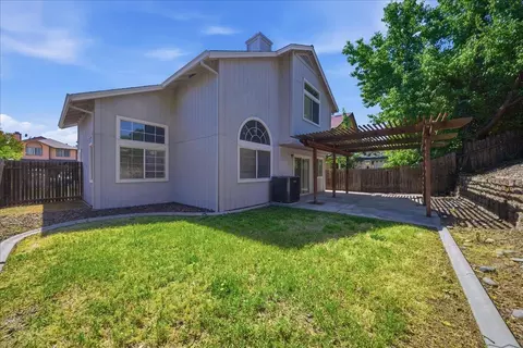 Exterior - 8317 Bramble Bush Cir, Antelope, CA 95843 photo 6 of 6