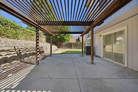 Exterior - 8317 Bramble Bush Cir, Antelope, CA 95843 photo 3 of 6