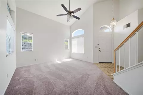 Living - 8317 Bramble Bush Cir, Antelope, CA 95843 photo 4 of 6