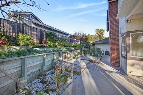Exterior - 248 Carson St, Hercules, CA 94547 photo 11 of 22