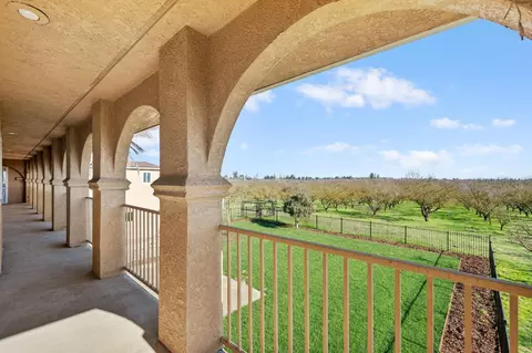 Entry Way - 6312 Skittone Rd, Modesto, CA 95356 photo 9 of 11