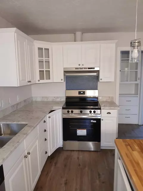 2583 Reservoir Ln, Redding, CA 96002 photo 3