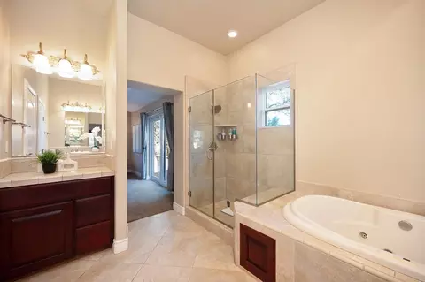 Bath - 3501 Walnut Hill Dr, Cool, CA 95614 photo 5 of 6