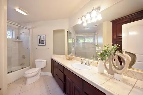 Bath - 3501 Walnut Hill Dr, Cool, CA 95614 photo 1 of 6