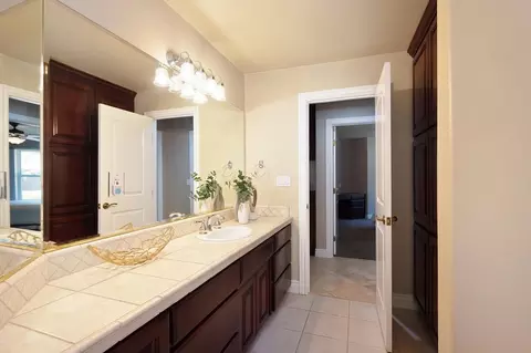 Bath - 3501 Walnut Hill Dr, Cool, CA 95614 photo 2 of 6