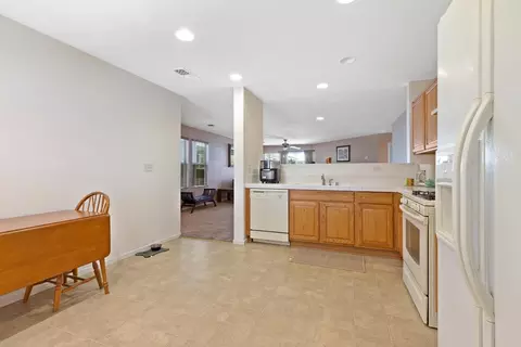Kitchen - 1127 Kestrel Dr, Patterson, CA 95363 photo 3 of 3