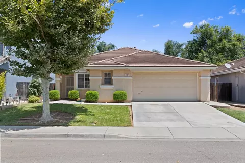 Exterior - 1127 Kestrel Dr, Patterson, CA 95363 photo 2 of 6