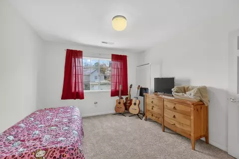 Bedroom - 691 David Cir, Placerville, CA 95667 photo 1 of 5