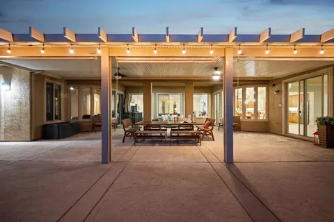 Exterior - 9478 Sidesaddle Dr, Wilton, CA 95693 photo 4 of 12