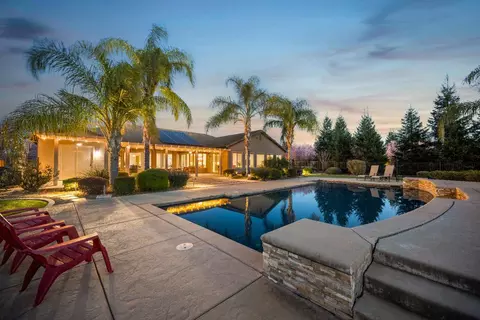 Exterior - 9478 Sidesaddle Dr, Wilton, CA 95693 photo 2 of 12